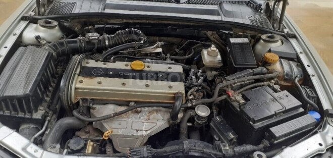 Opel Vectra 1996, 257,000 km - 2.0 l - Bakı