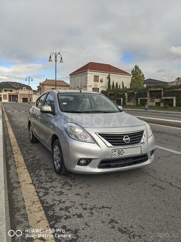 Nissan Sunny-2