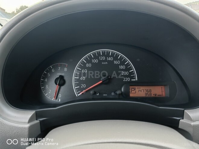 Nissan Sunny-9