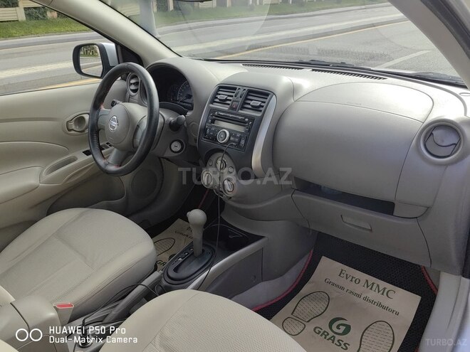 Nissan Sunny-7