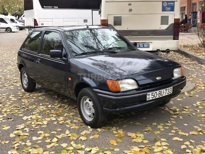 Ford Fiesta 1995, 589,990 km - 1.3 л - Qazax