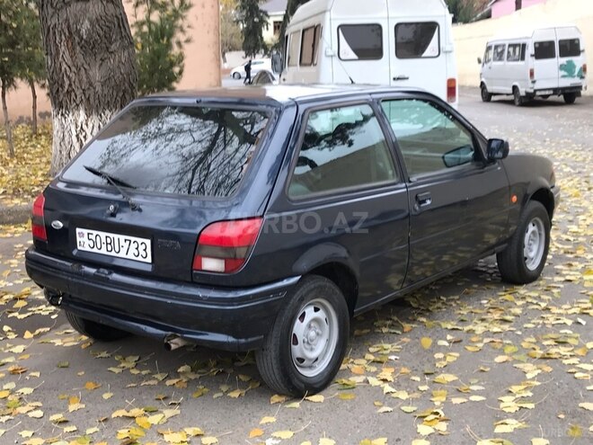 Ford Fiesta 1995, 589,990 km - 1.3 л - Qazax