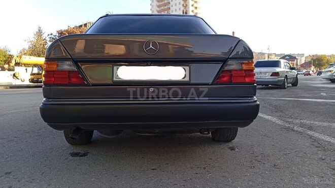 Mercedes E 200 1993, 490,985 km - 2.0 l - Bakı