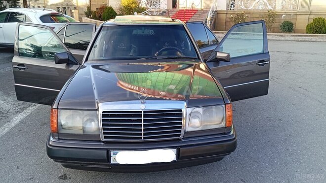Mercedes E 200 1993, 490,985 km - 2.0 l - Bakı