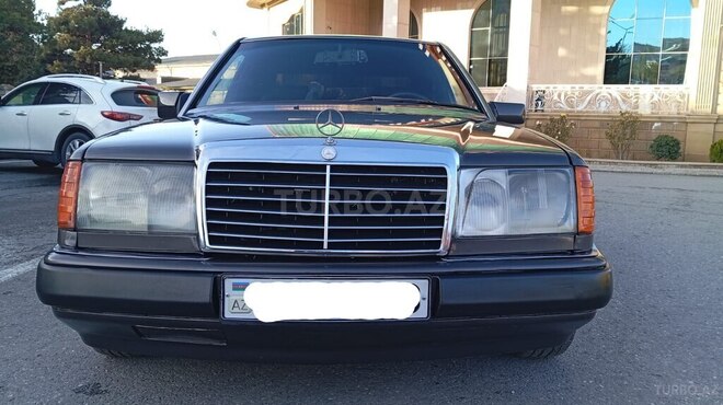 Mercedes E 200 1993, 490,985 km - 2.0 l - Bakı