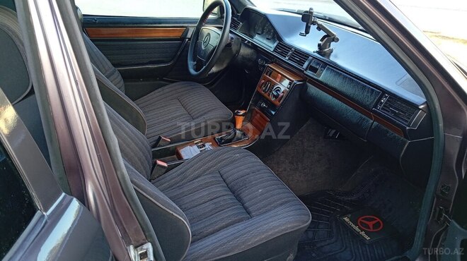 Mercedes E 200 1993, 490,985 km - 2.0 l - Bakı