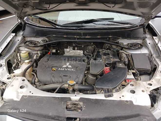 Mitsubishi Outlander 2010, 184,215 km - 2.4 л - Bakı