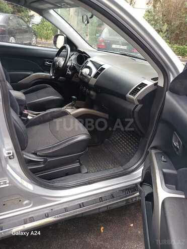 Mitsubishi Outlander 2010, 184,215 km - 2.4 л - Bakı