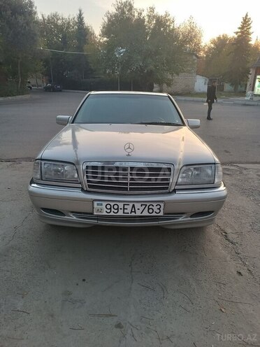 Mercedes E 230 1998, 268,000 km - 2.3 l - Mingəçevir