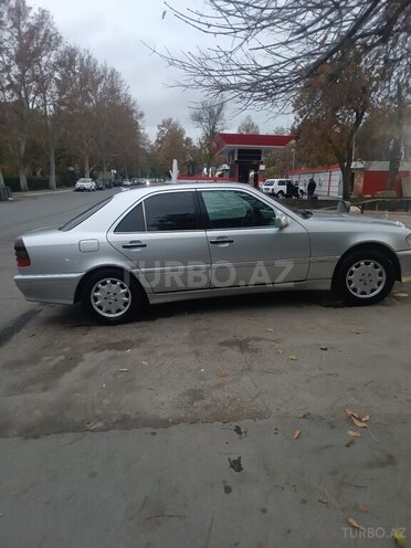 Mercedes E 230 1998, 268,000 km - 2.3 l - Mingəçevir