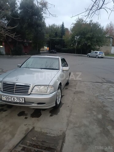 Mercedes E 230 1998, 268,000 km - 2.3 l - Mingəçevir
