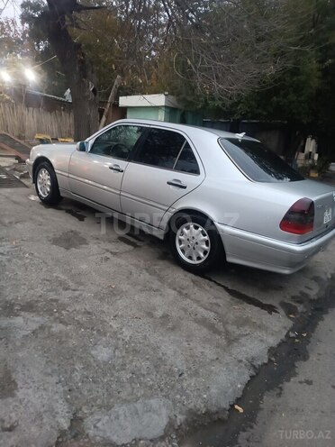Mercedes E 230 1998, 268,000 km - 2.3 l - Mingəçevir