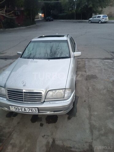 Mercedes E 230 1998, 268,000 km - 2.3 l - Mingəçevir