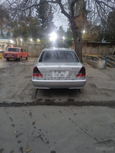 Mercedes E 230 1998, 268,000 km - 2.3 l - Mingəçevir