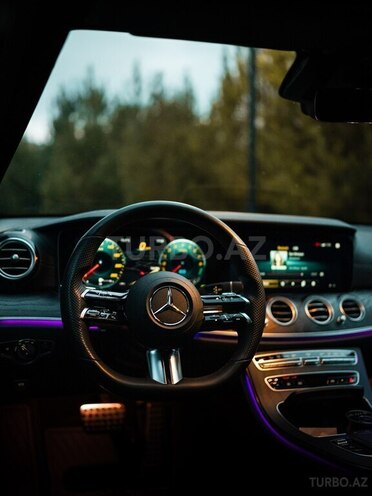 Mercedes E 300 e 4MATIC 2022, 36,000 km - 2.0 l - Bakı