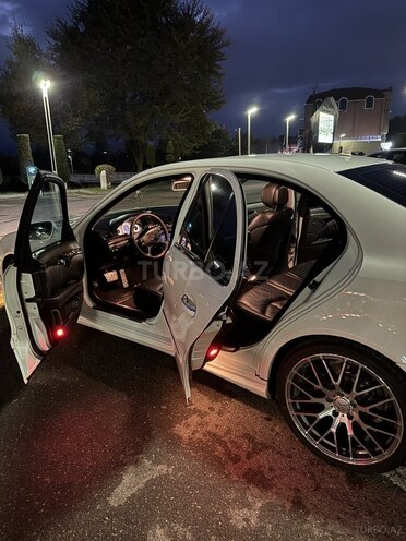 Mercedes E 320 2008, 250,000 km - 3.0 l - Masallı