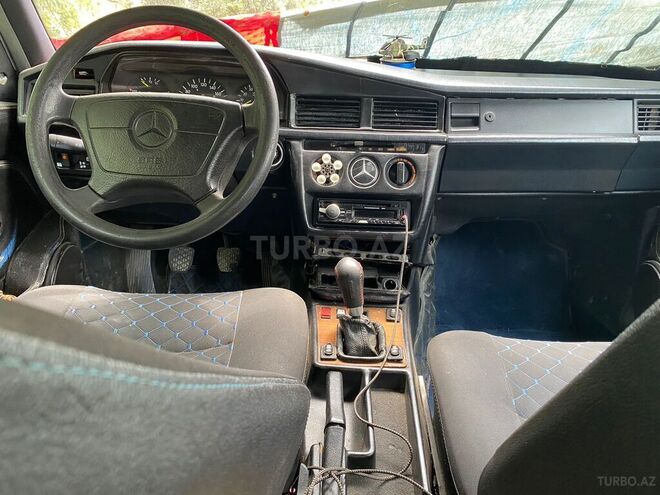 Mercedes 190 1991, 375,698 km - 2.0 l - Salyan