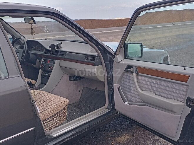 Mercedes E 300 d 1991, 649,563 km - 3.0 л - Tovuz