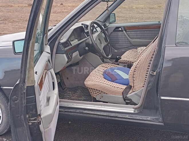 Mercedes E 300 d 1991, 649,563 km - 3.0 л - Tovuz
