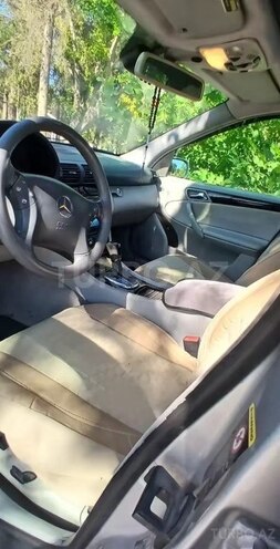 Mercedes C 240 2001, 330,056 km - 2.6 л - Xudat