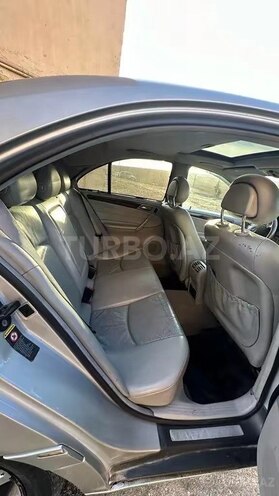 Mercedes C 240 2001, 330,056 km - 2.6 л - Xudat