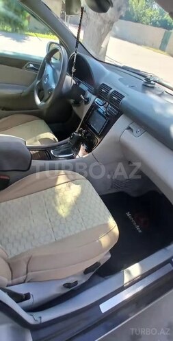 Mercedes C 240 2001, 330,056 km - 2.6 л - Xudat