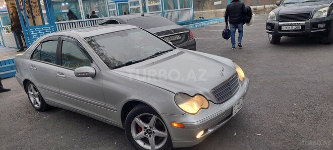 Mercedes C 240 2001, 330,056 km - 2.6 л - Xudat