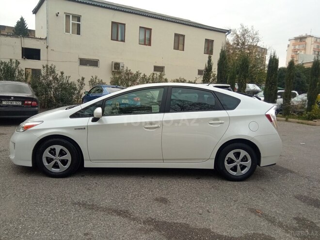Toyota Prius 2015, 308,994 km - 1.8 л - Bakı