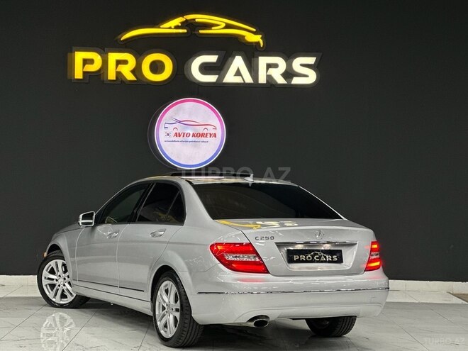 Mercedes C 250-9