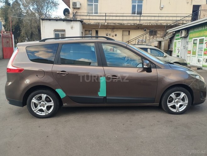 Renault Scenic 2009, 380,000 km - 1.5 l - Bakı