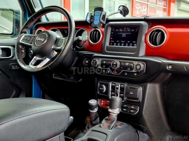 Jeep Wrangler-21