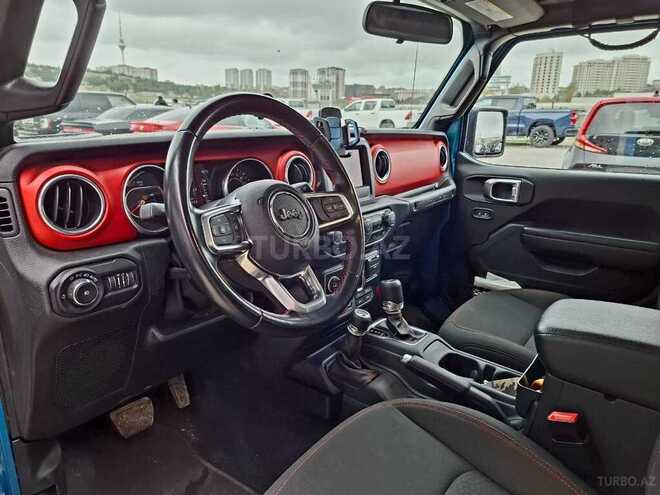 Jeep Wrangler-23