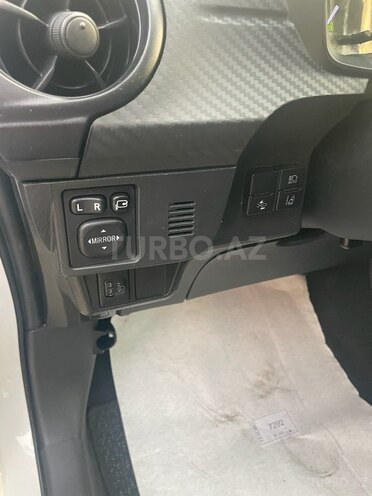 Toyota Corolla Fielder 2017, 96,000 km - 1.5 l - Bakı