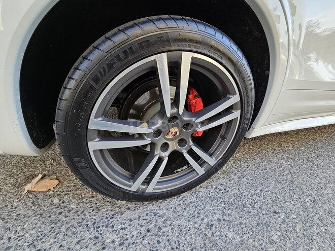 Porsche Cayenne GTS 2014, 93,200 km - 4.8 l - Bakı