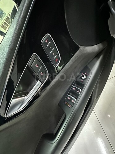 Audi A7-21