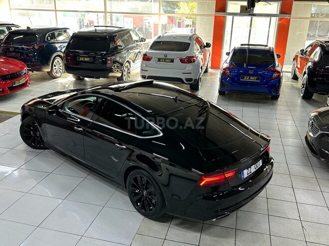 Audi A7-13