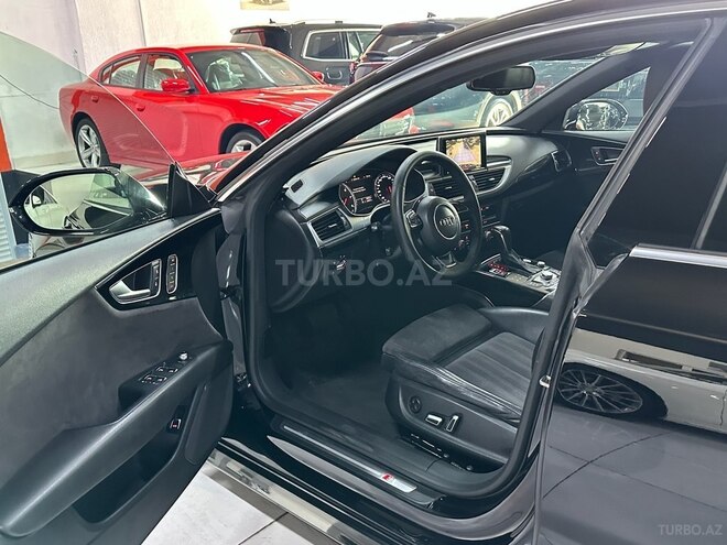Audi A7-14