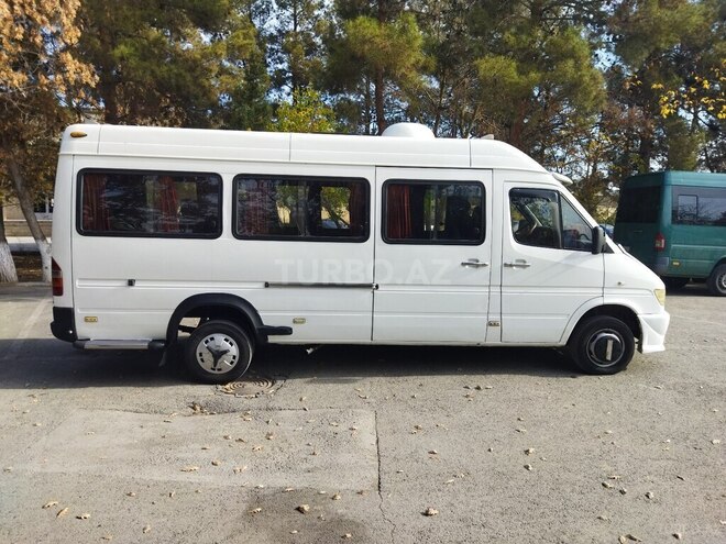 Mercedes Sprinter 412 2000, 563,289 km - 2.9 l - Sabirabad