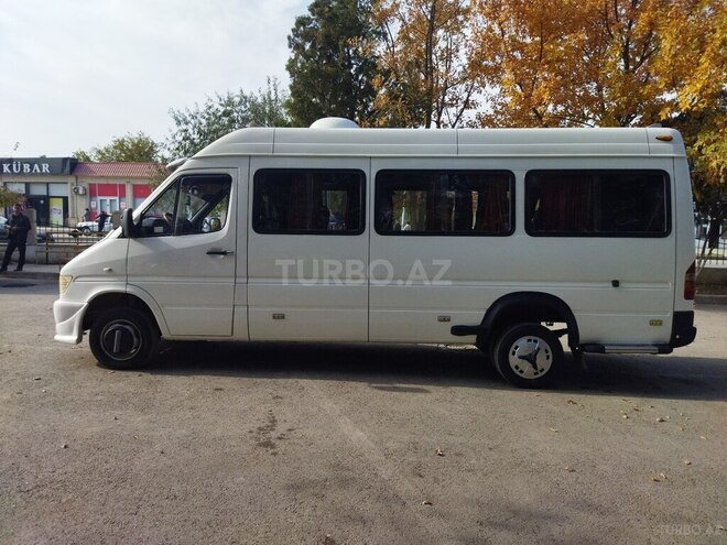 Mercedes Sprinter 412 2000, 563,289 km - 2.9 l - Sabirabad
