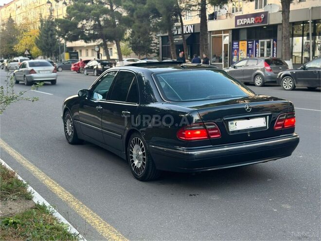 Mercedes E 240 2000, 345,000 km - 2.4 l - Bakı