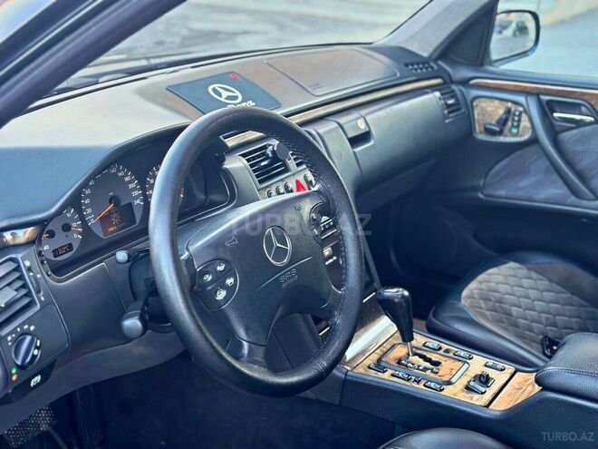 Mercedes E 240 2000, 345,000 km - 2.4 l - Bakı