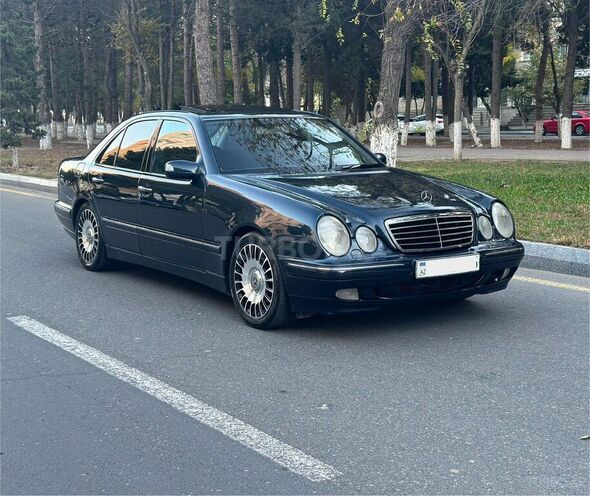 Mercedes E 240 2000, 345,000 km - 2.4 l - Bakı
