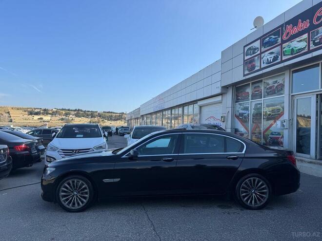 BMW 750 2009, 295,000 km - 4.4 l - Bakı