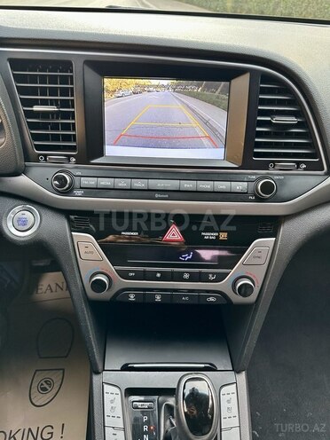 Hyundai Avante 2017, 158,116 km - 1.6 l - Bakı