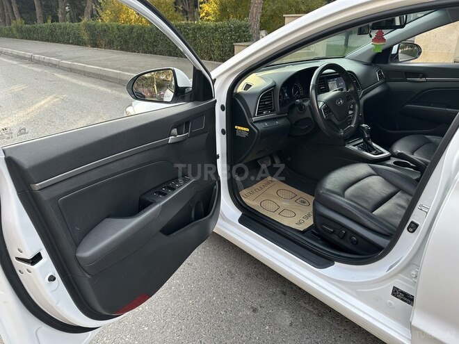 Hyundai Avante 2017, 158,116 km - 1.6 l - Bakı
