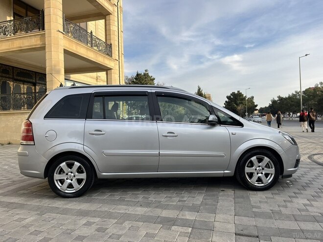 Opel Zafira 2006, 310,200 km - 2.2 l - Sumqayıt