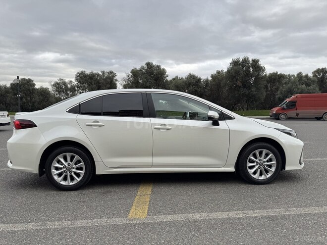 Toyota Corolla 2021, 43,900 km - 1.6 л - Bakı
