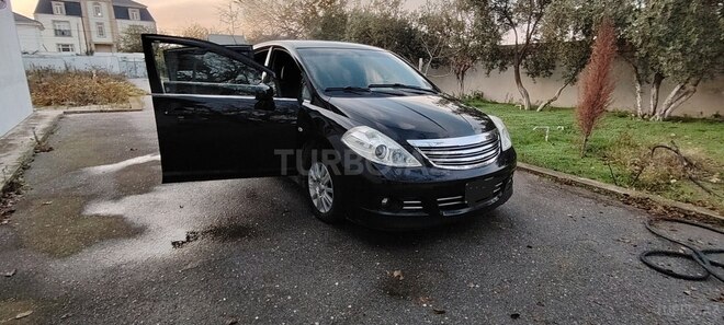 Nissan Tiida 2011, 130,000 km - 1.5 l - Bakı