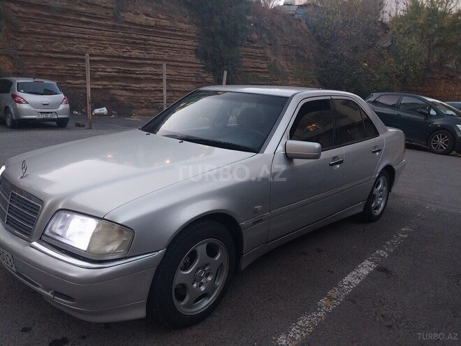 Mercedes C 220 d 1999, 590,000 km - 2.2 l - Bakı