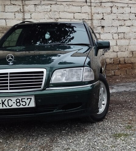 Mercedes C 220 d 1999, 262,000 km - 2.2 l - Bakı